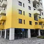 Topolcianska - Cozy With Parking, Ac & 10min Tram To Old Town Apartamento Bratislava