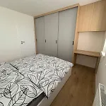 Topolcianska - Cozy With Parking, Ac & 10min Tram To Old Town